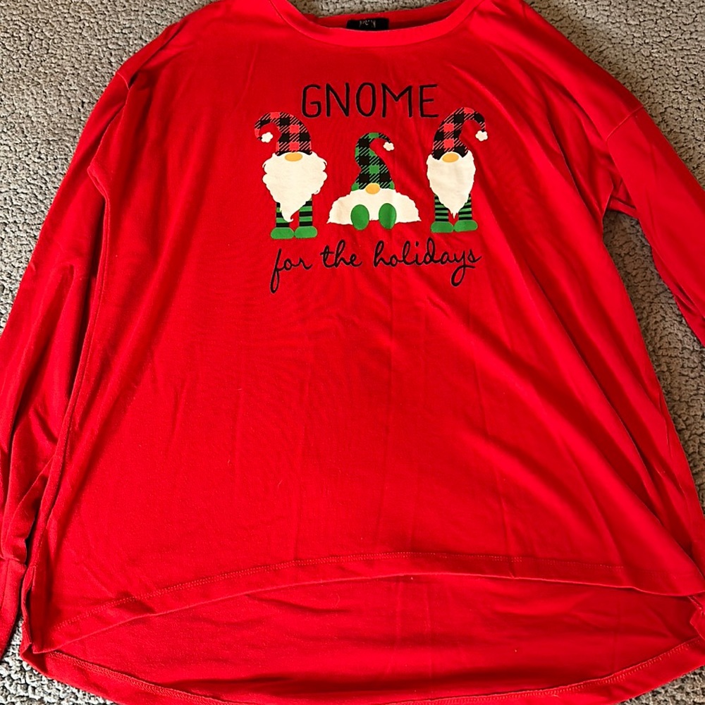 Gnome for the Holidays long sleeve shirt size L